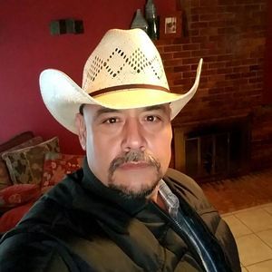 Meet your Posher, Chuy